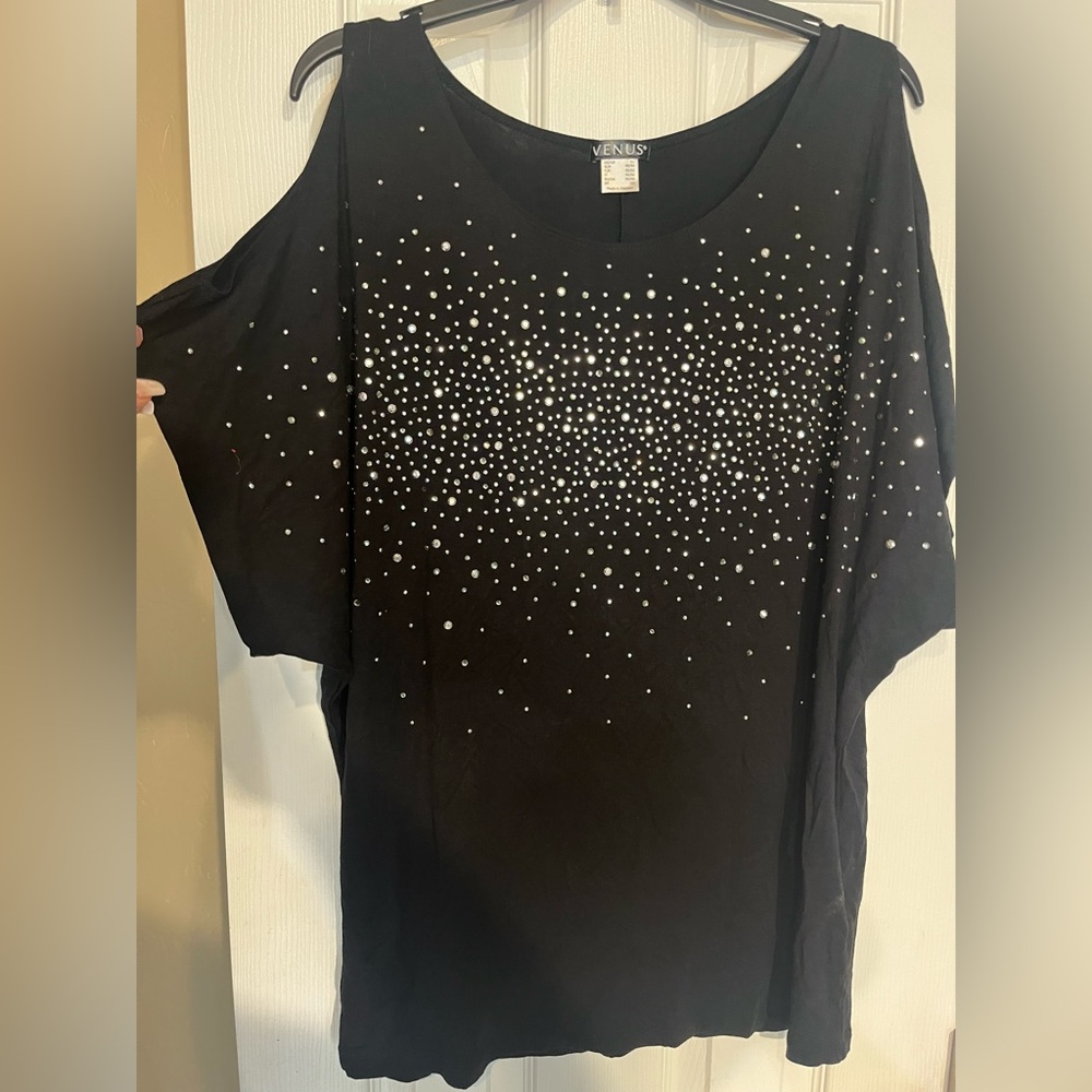 Venus size xl black cold shoulder top
